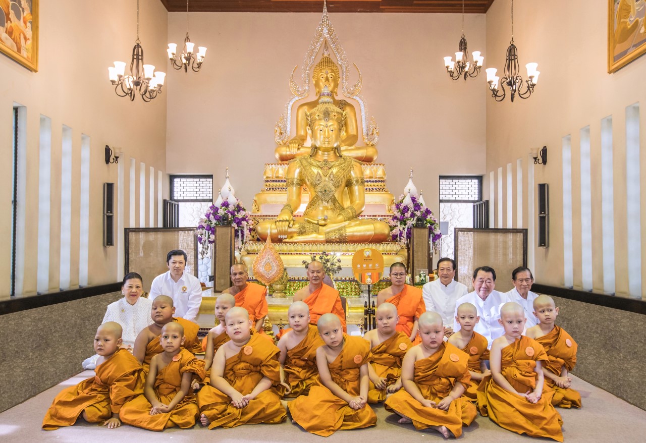 caption_พิธีบรรพชา สามเณรปลูกปัญญาธรรม ปี 6