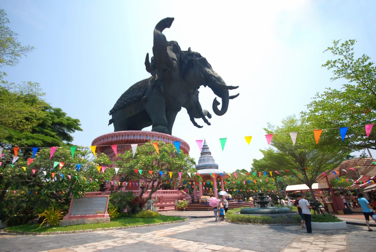 สงกรานต์พิพิธภัณฑ์ช้างเอราวัณ