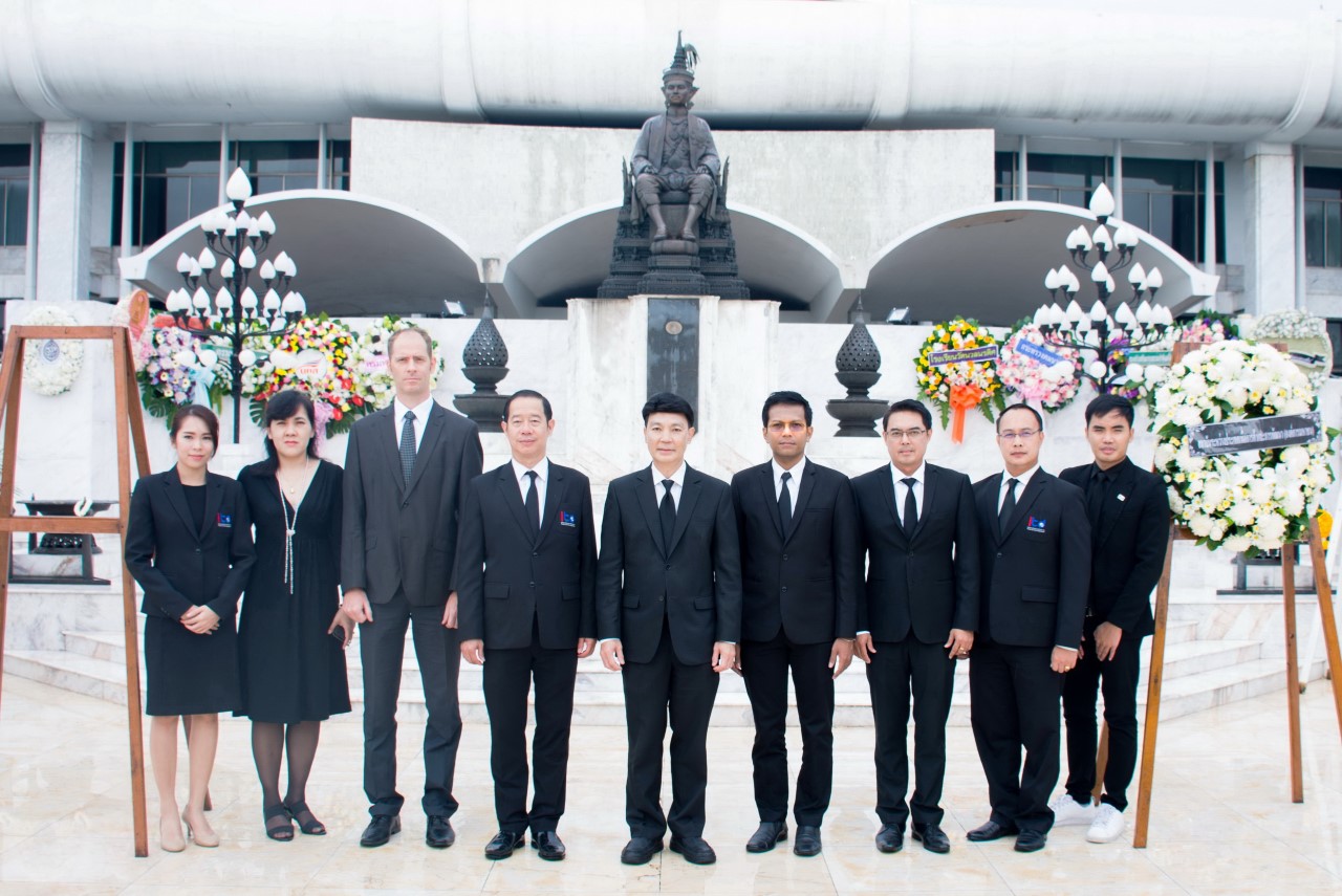 ITD นำคณะผู้บริหาร สักการะพระบรมราชานุสาวรีย์ พระบาทสมเด็จพระปกเกล้าเจ้าอยู่หัว