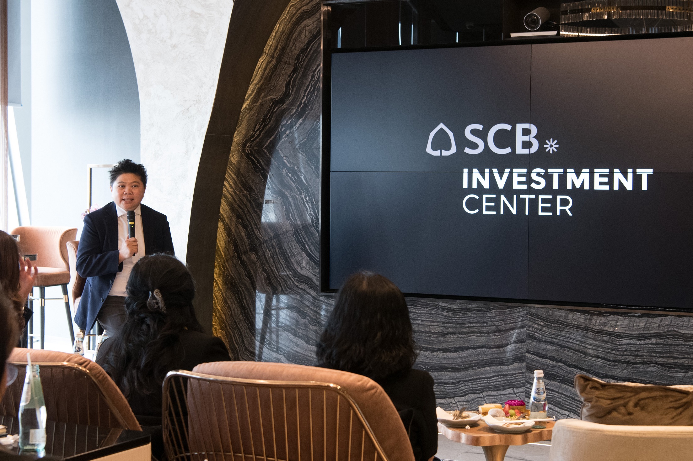 ไทยพาณิชย์ เดินหน้าให้ความรู้ด้าน Wealth Management  เปิด SCB Investment Center ไอคอนสยาม